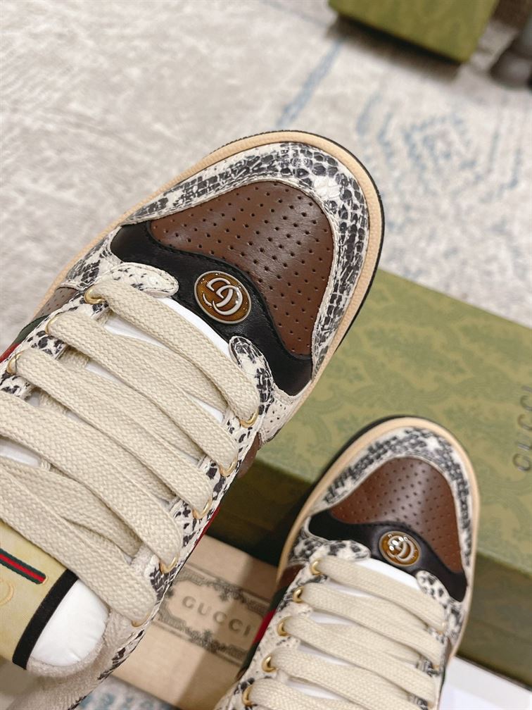 Gvc*1 SCREENER PYTHON-EMBOSSED LEATHER SNEAKER   GCC108