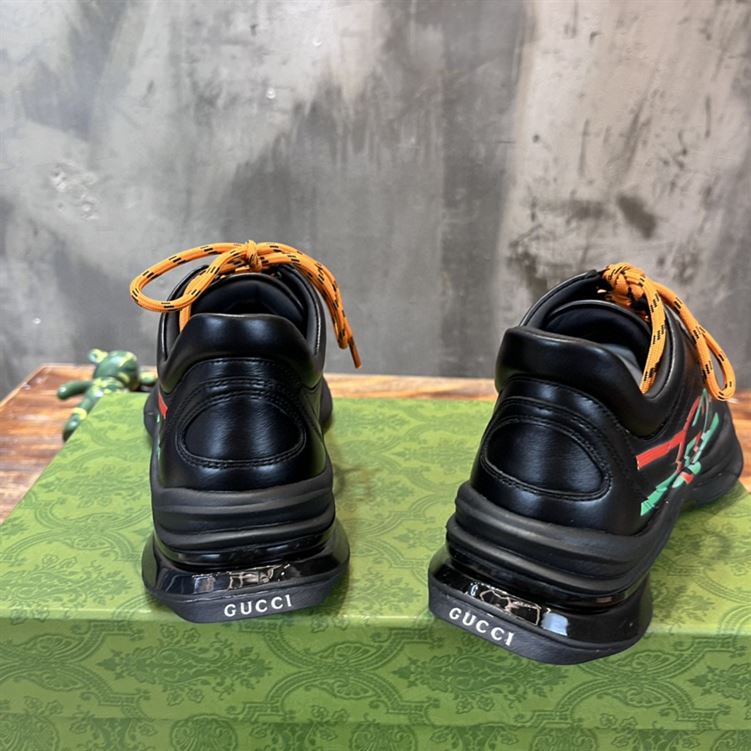 Gvc*1 RUN SIDE-STRIPE SNEAKERS   GCC095