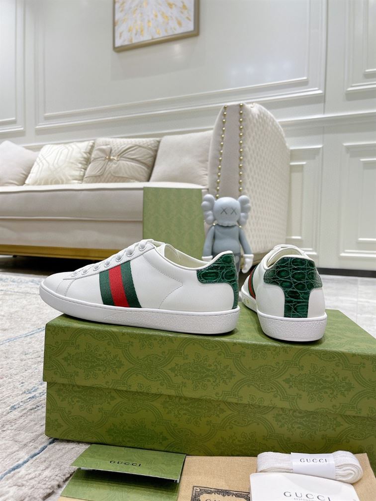 Gvc*1 Dupes Shoes ACE LEATHER SNEAKER   GCC089