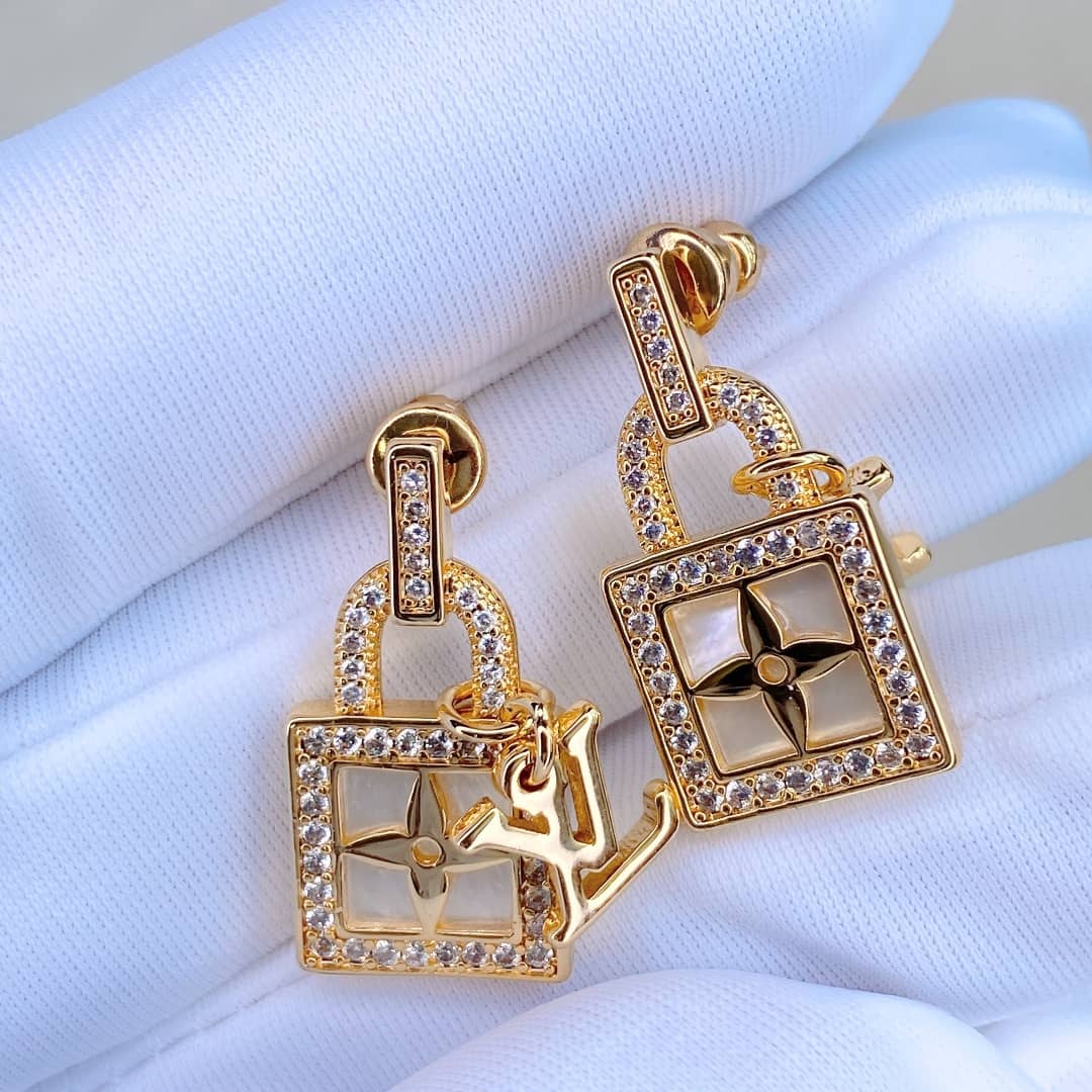 High Quality L0vis Vvtt0n Earring