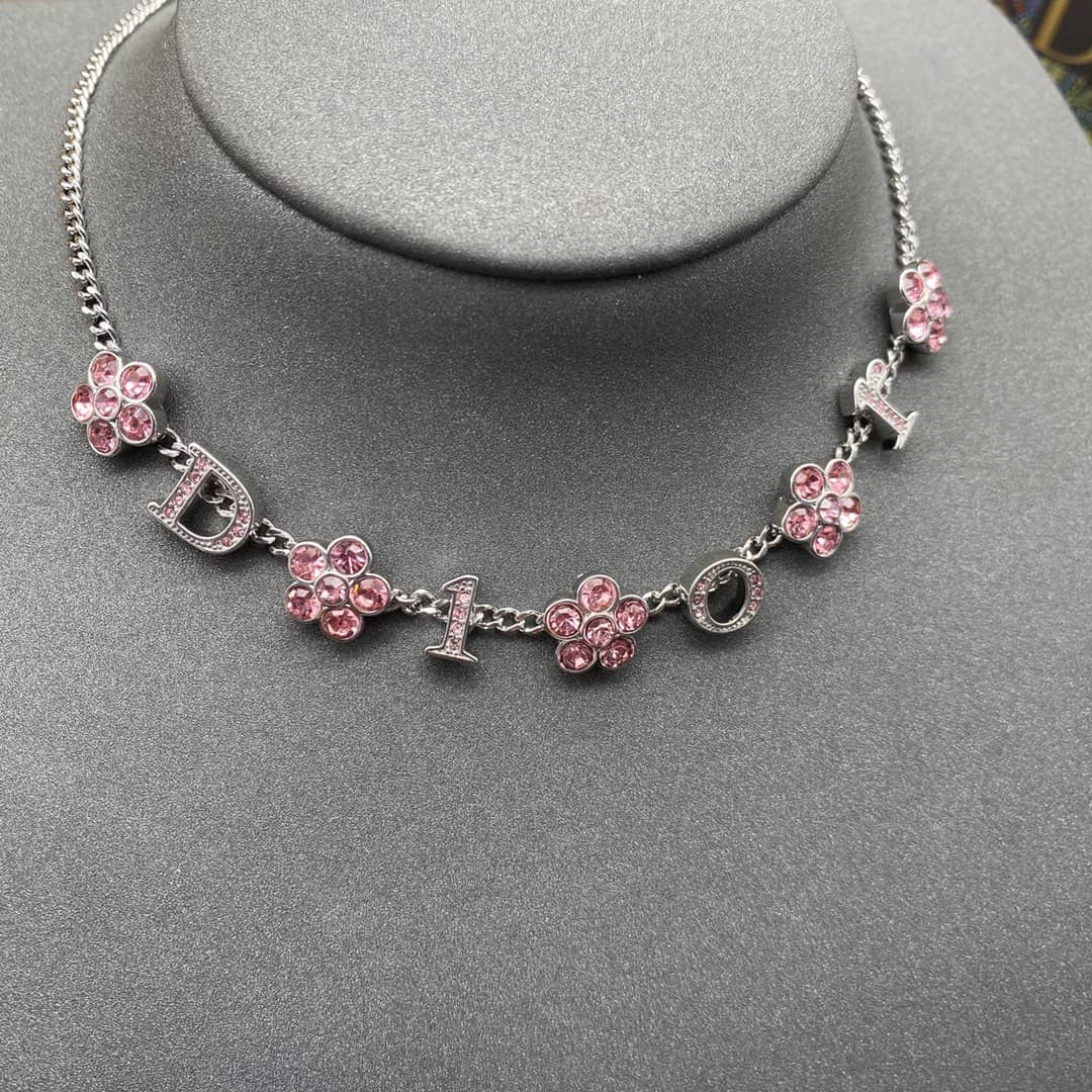 Top Quality Chr1st1an D10r Necklace