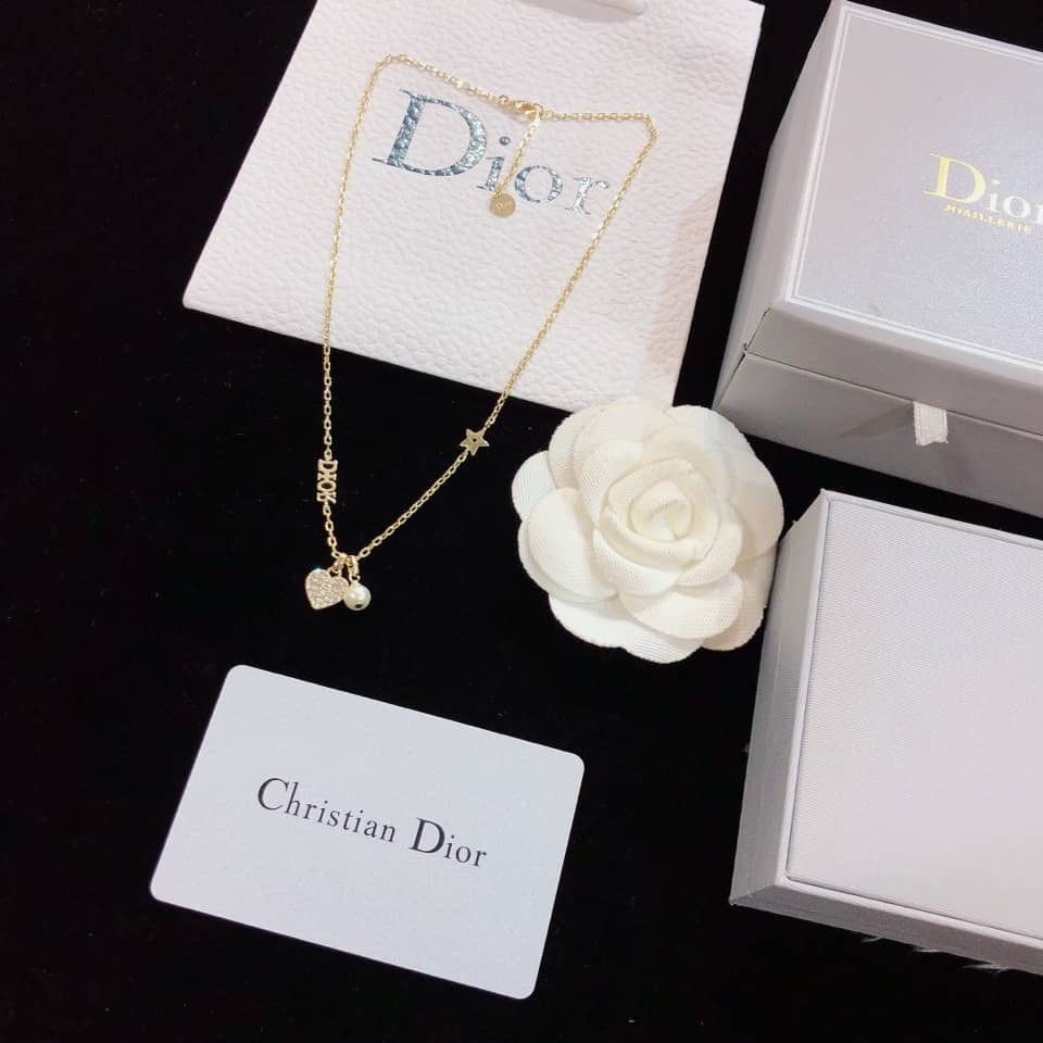 Best Chr1st1an D10r Classic Necklace