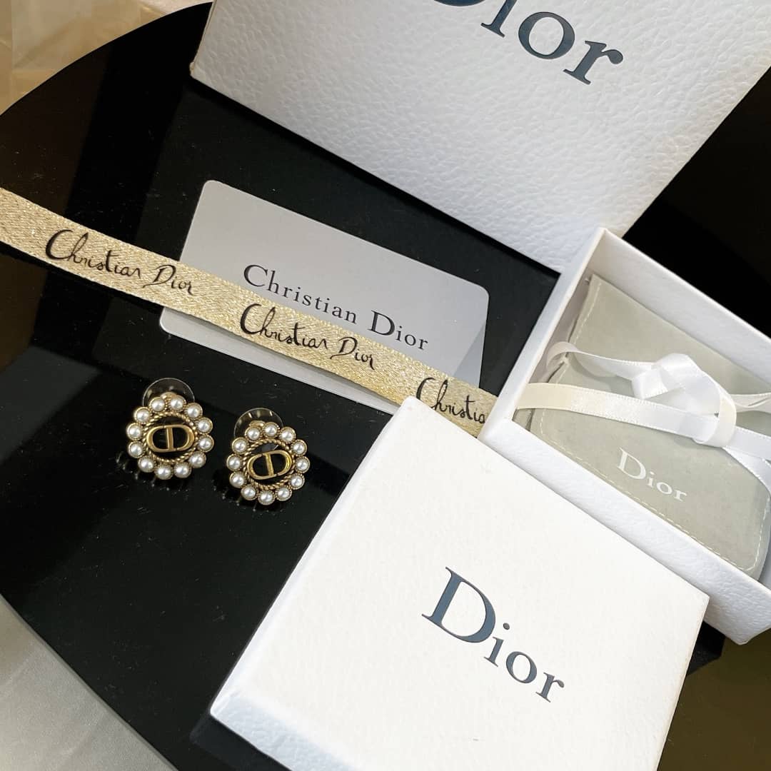 Wholesale Chr1st1an D10r Logo Earring