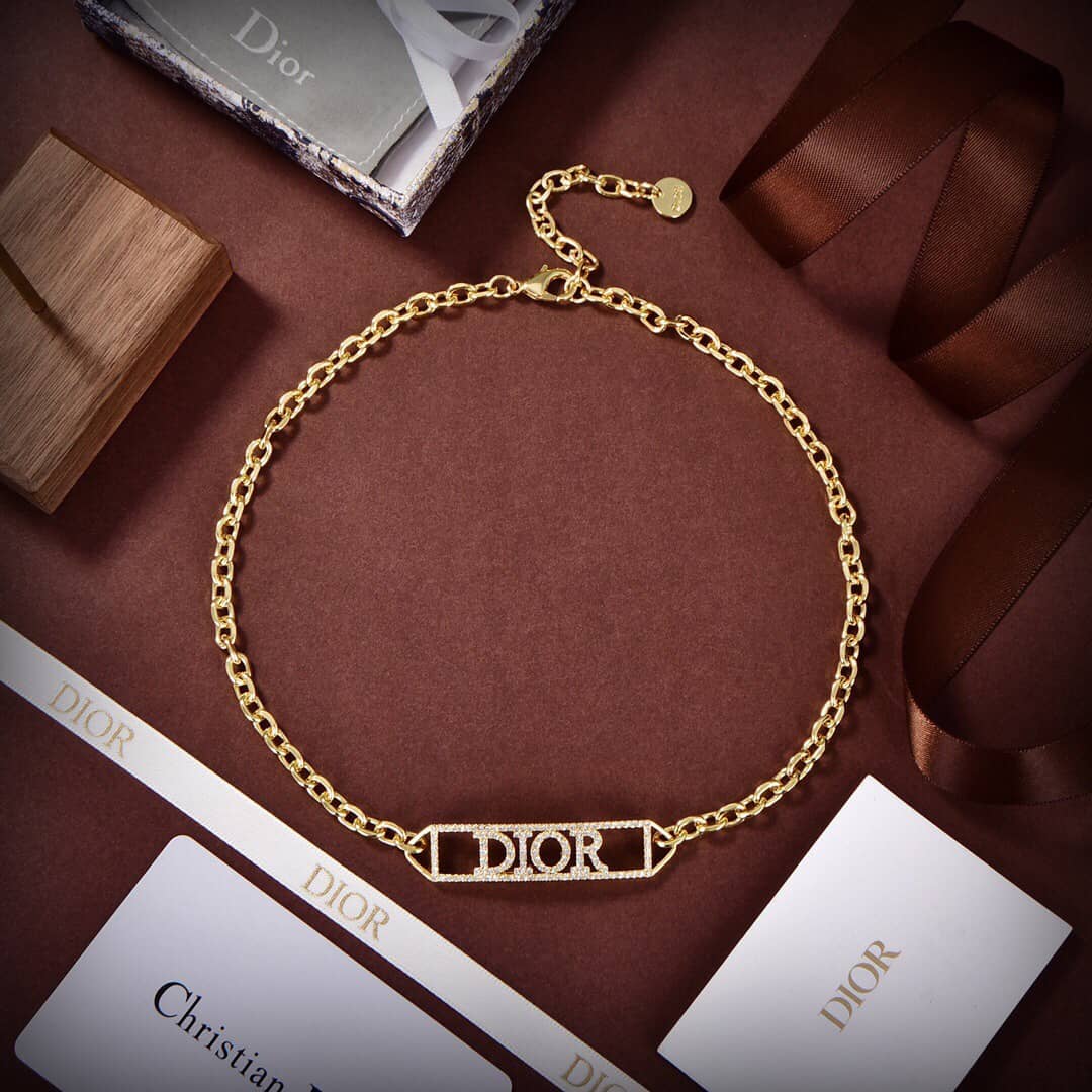 Replica Chr1st1an D10r Necklace