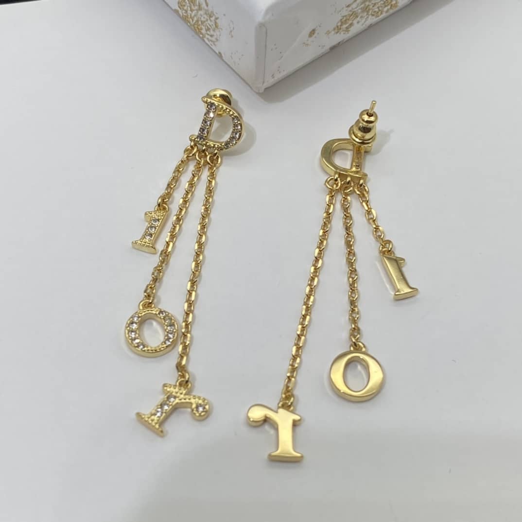 7 Star Chr1st1an D10r Earring