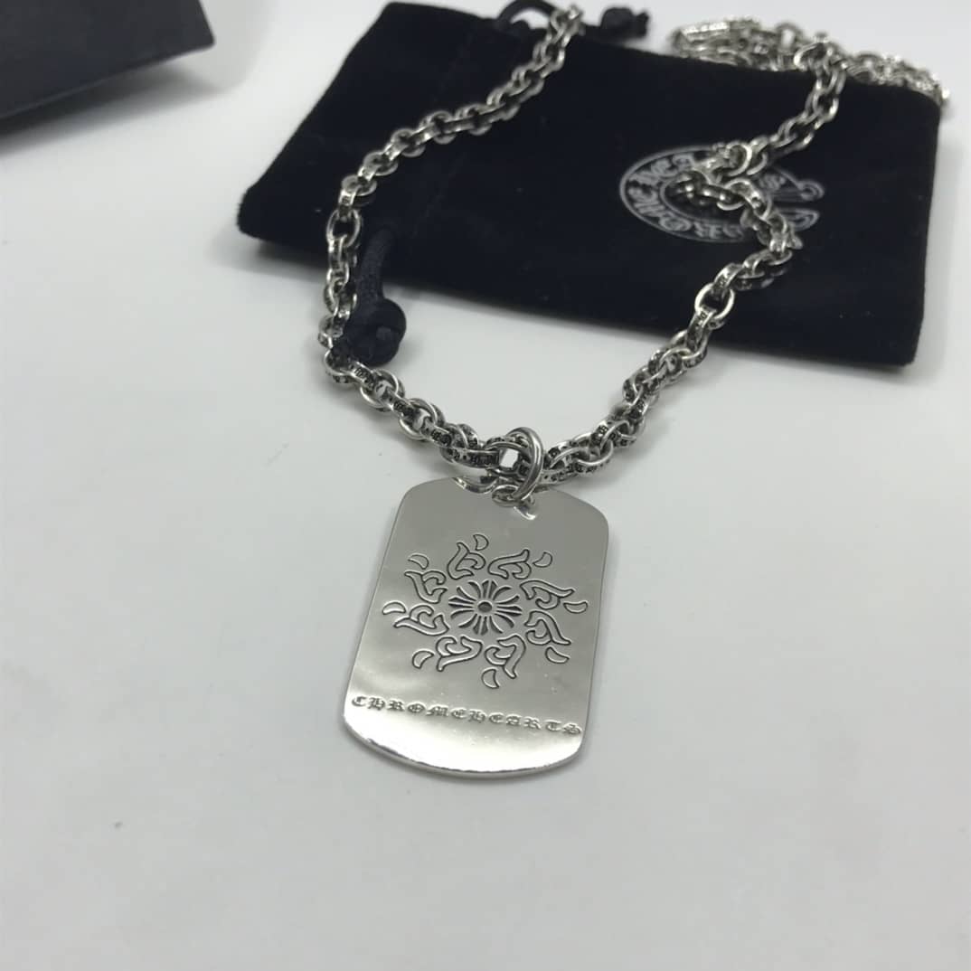 7 Star Ch*0me He**ts Necklace