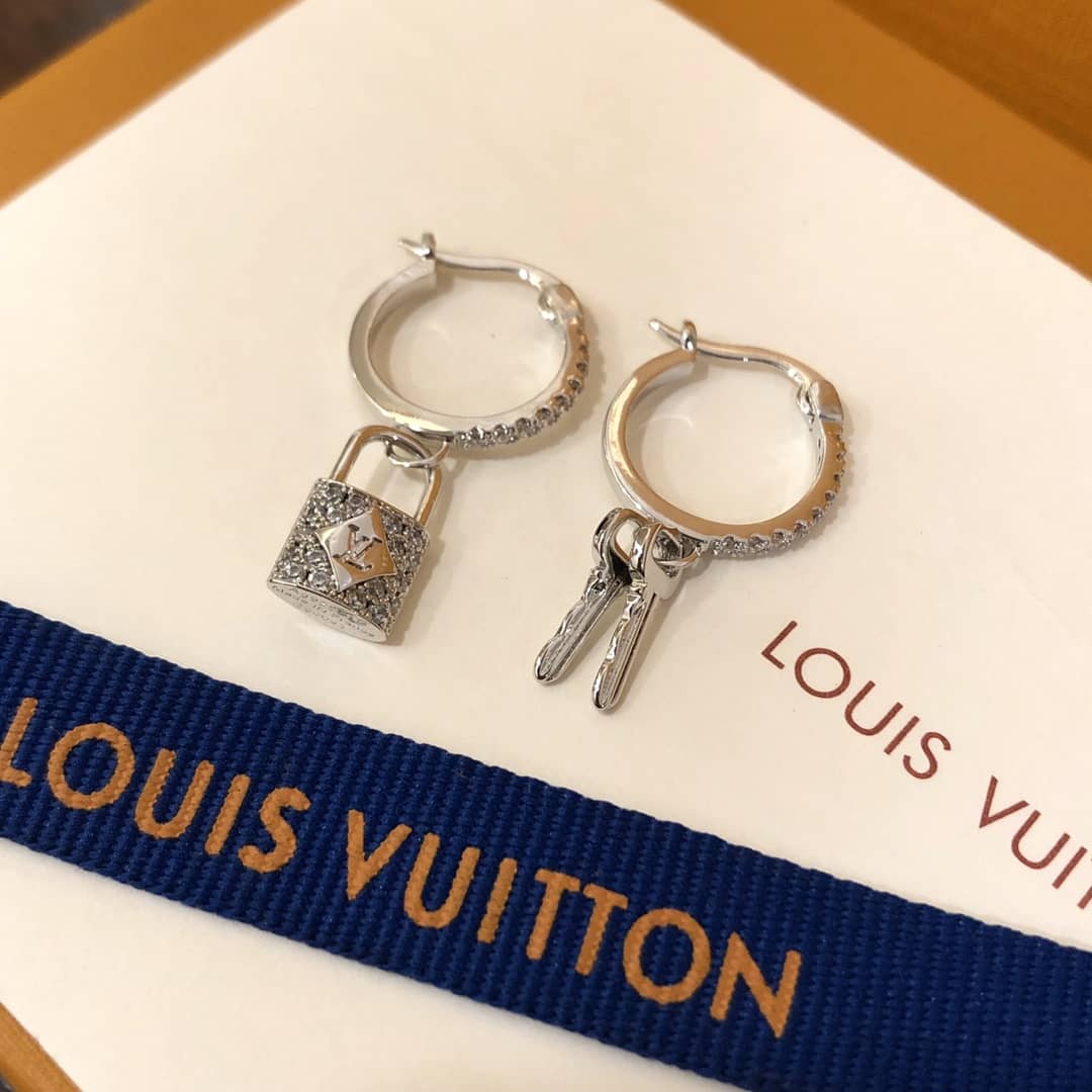 Cheap L0vis Vvtt0n Earring