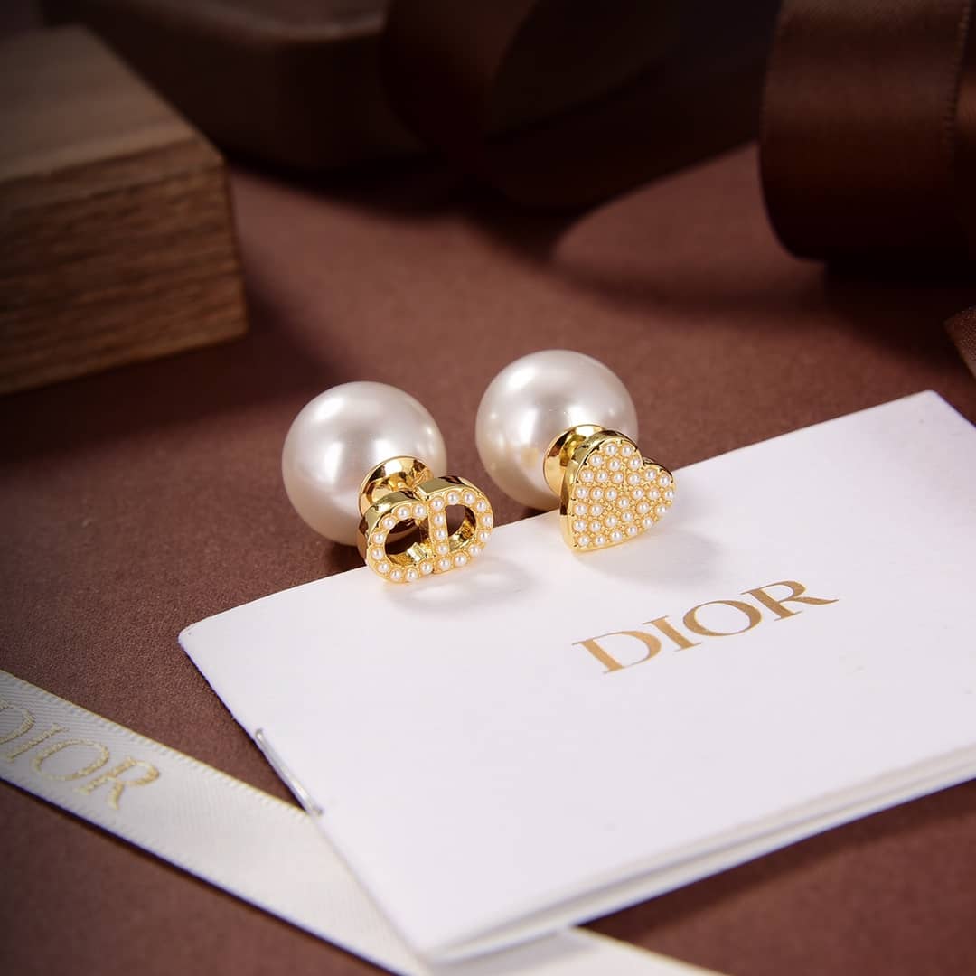 High Quality Chr1st1an D10r Earring