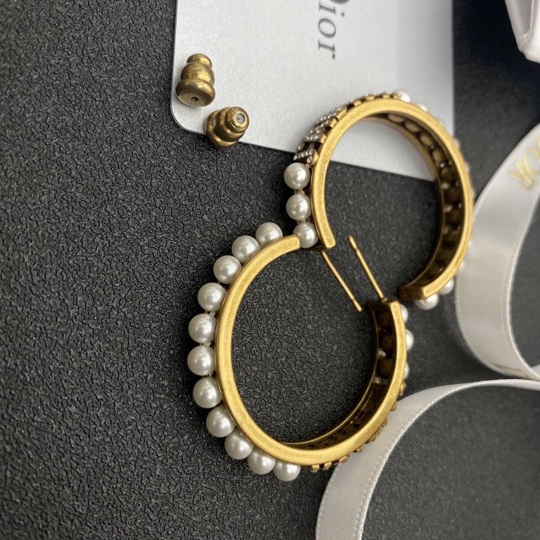 7 Star Chr1st1an D10r Earring