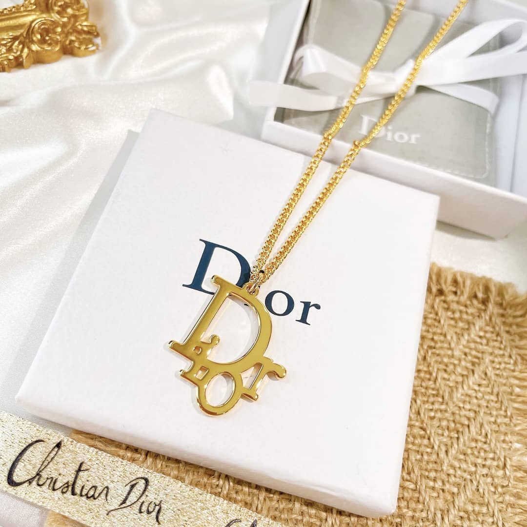 Luxury Chr1st1an D10r Classic AAA+ Necklace