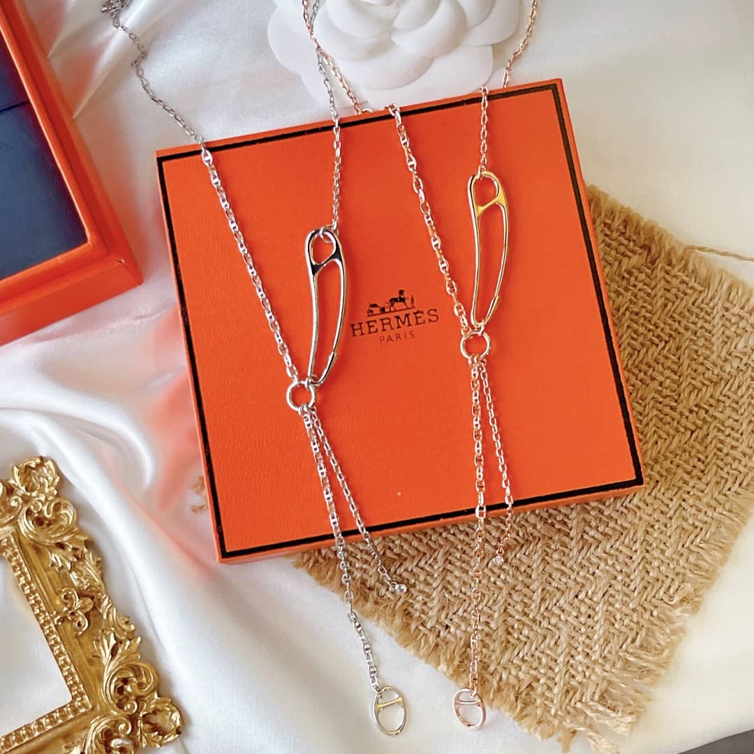 7 Star H**me5 Necklace