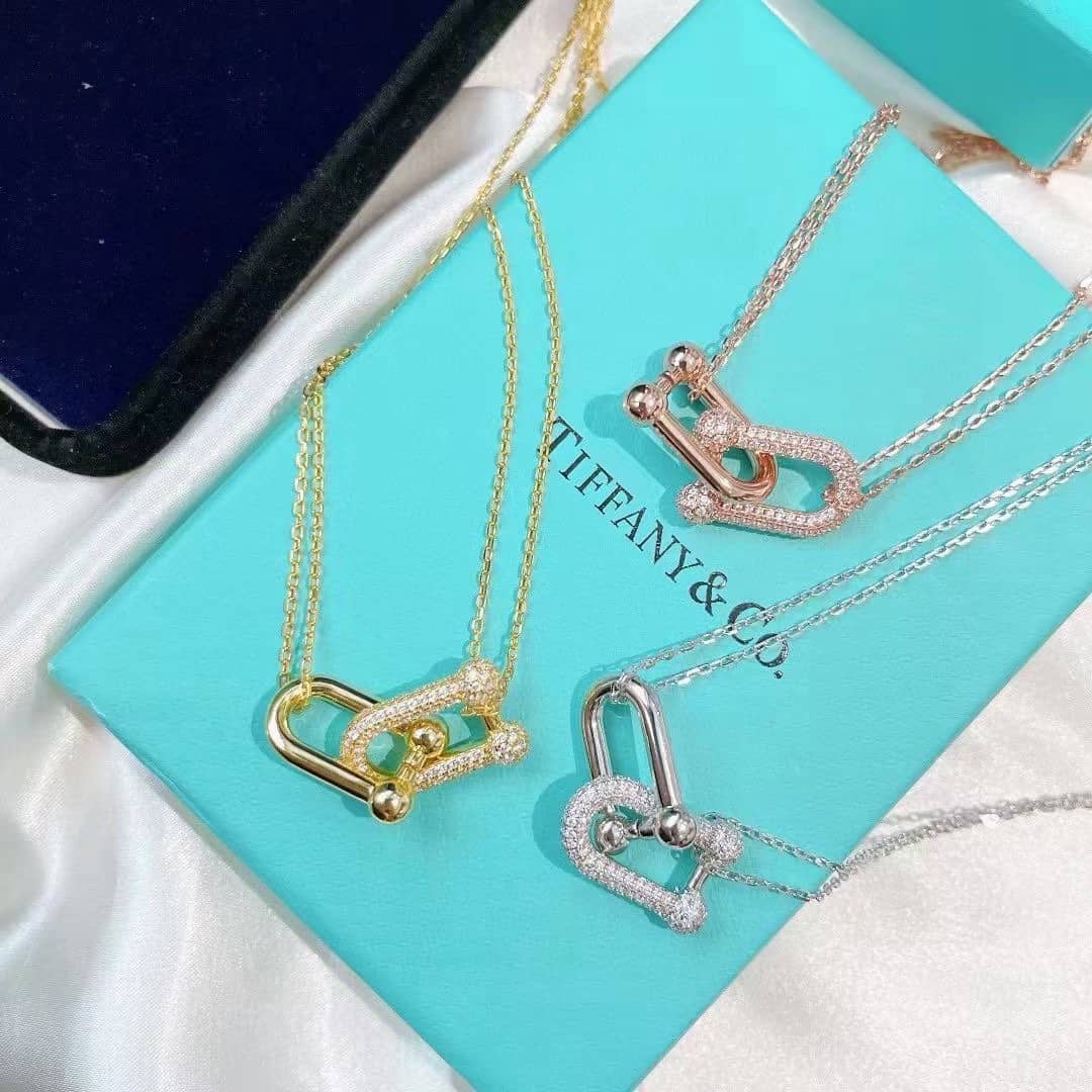 T*f*ny Necklace For Sale