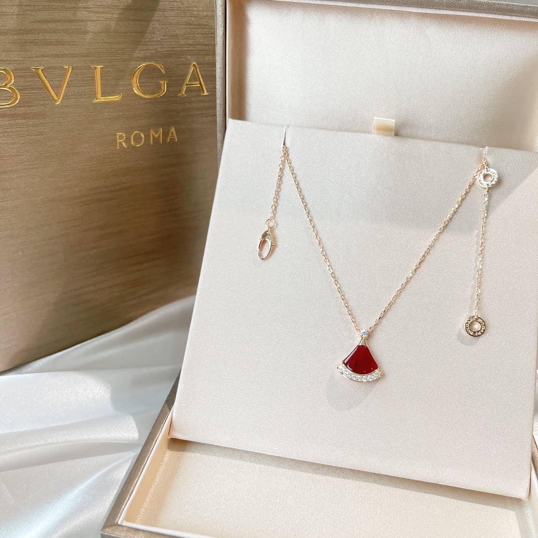 Bv1g*ai Necklace Copy