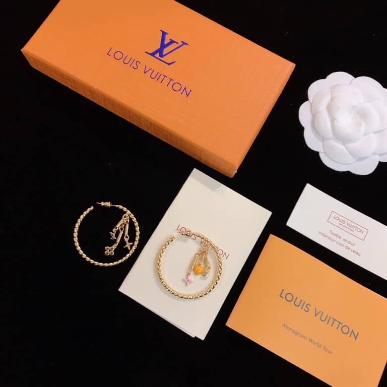 7 Star L0vis Vvtt0n Earring
