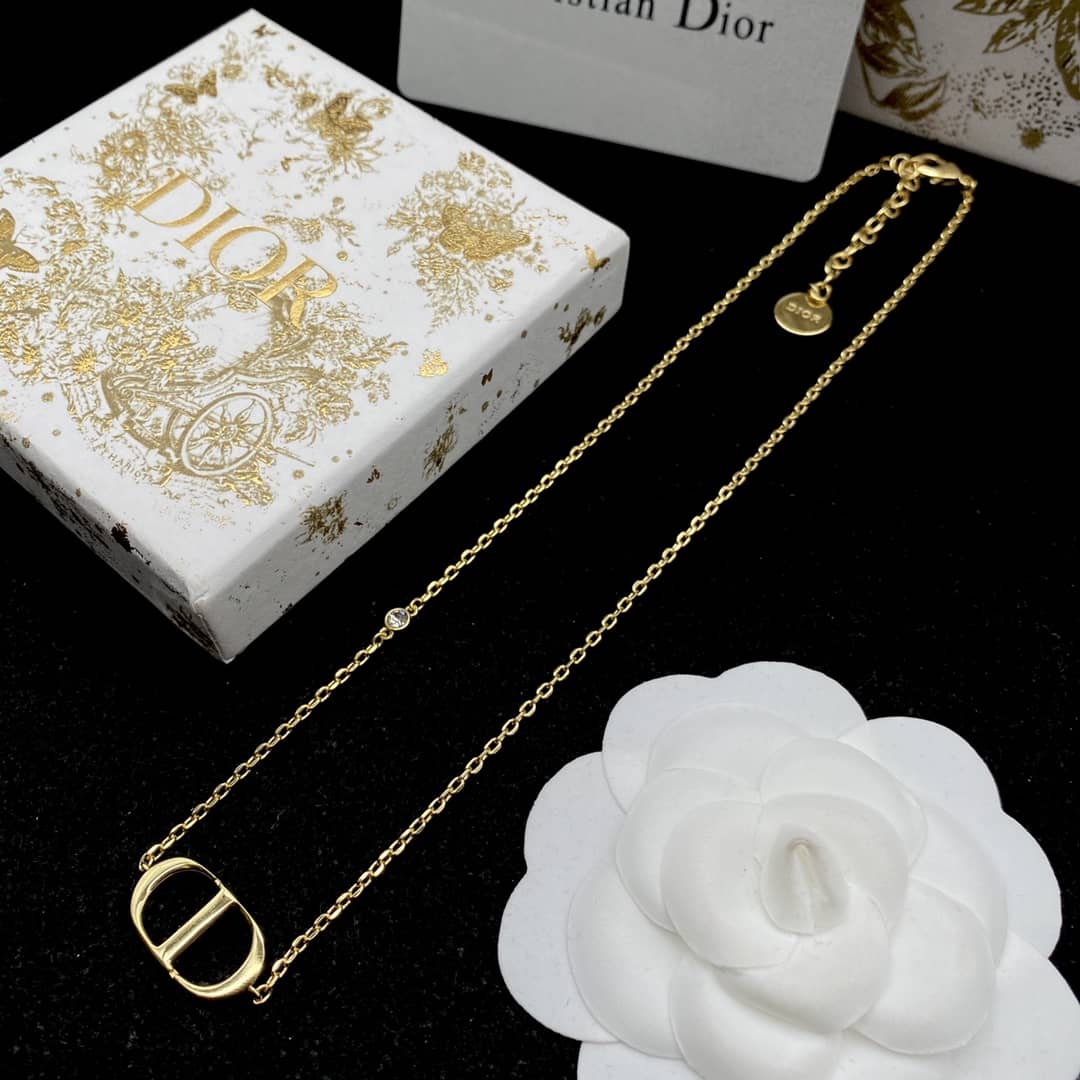 Chr1st1an D10r Necklace First Copy