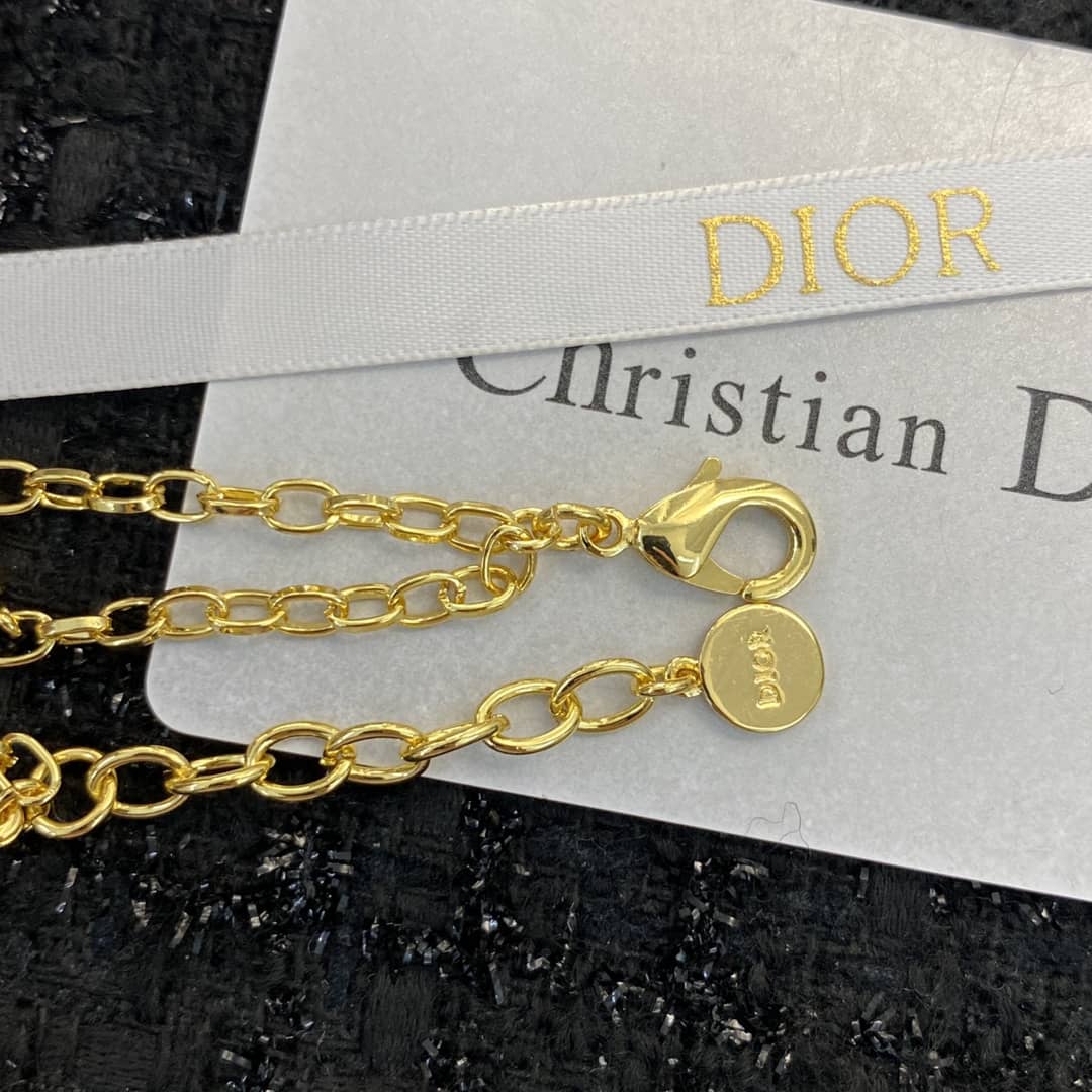 Best Chr1st1an D10r Classic Bracelet