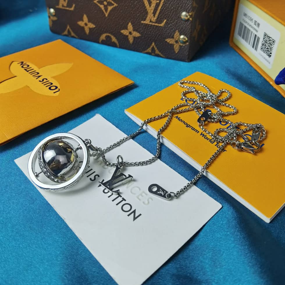 High Quality L0vis Vvtt0n Necklace