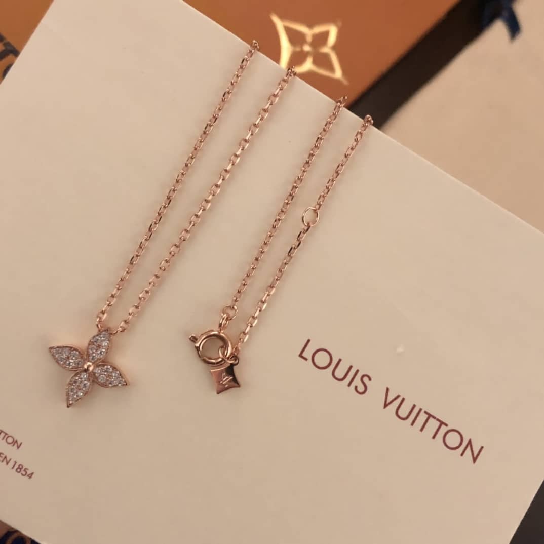 High Quality L0vis Vvtt0n Necklace