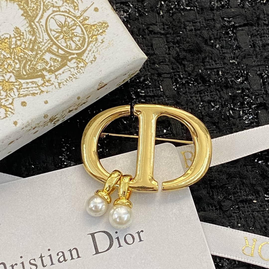 Replica Chr1st1an D10r Brooch