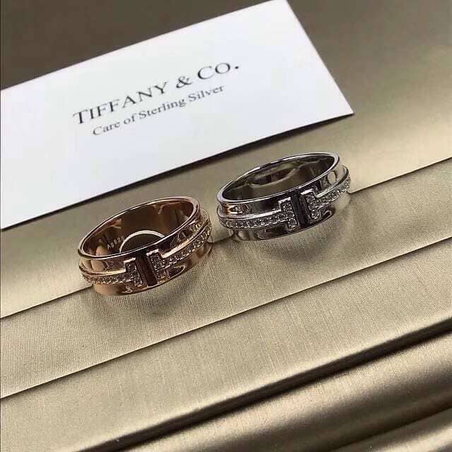Designer T*f*ny Classic Ring