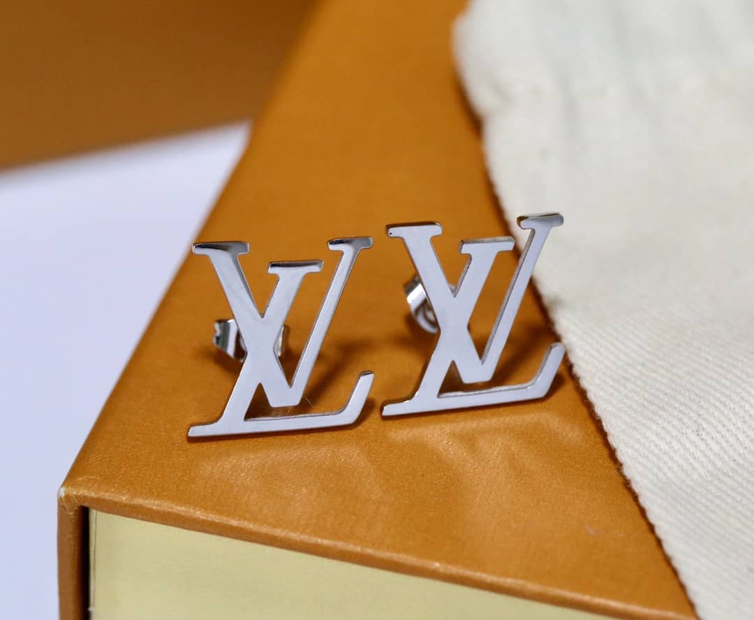 Replica L0vis Vvtt0n Earring