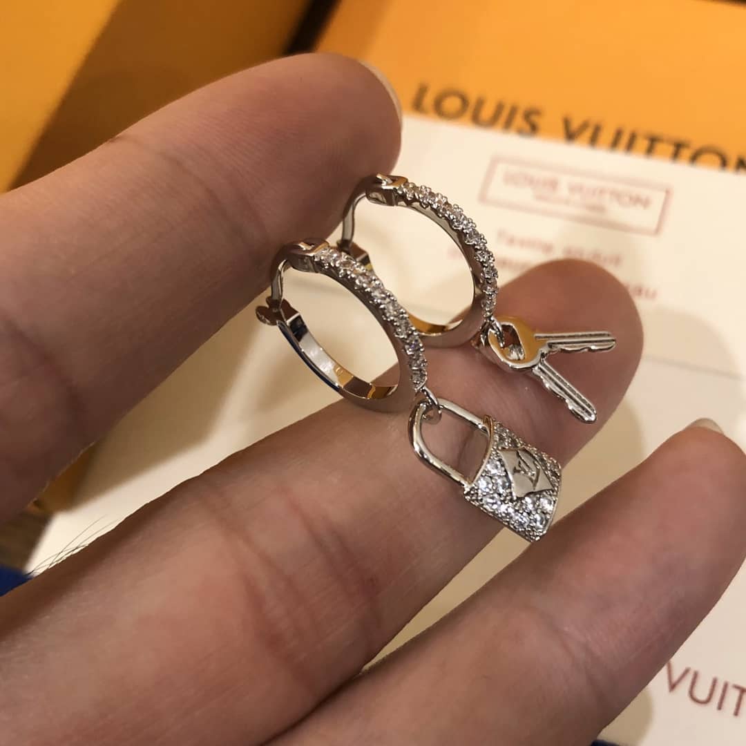 Cheap L0vis Vvtt0n Earring