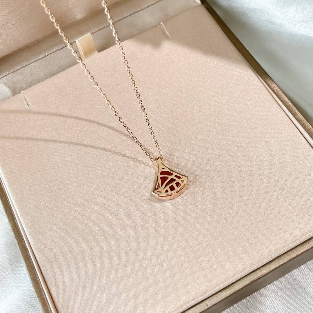 Bv1g*ai Necklace Copy