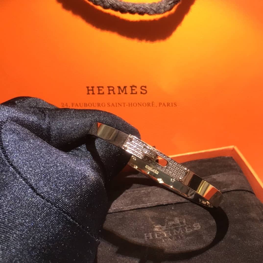H**me5 Bracelet For Sale