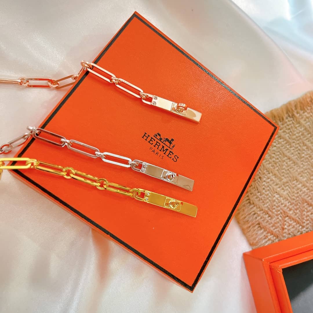 Knockoff H**me5 Logo Bracelet