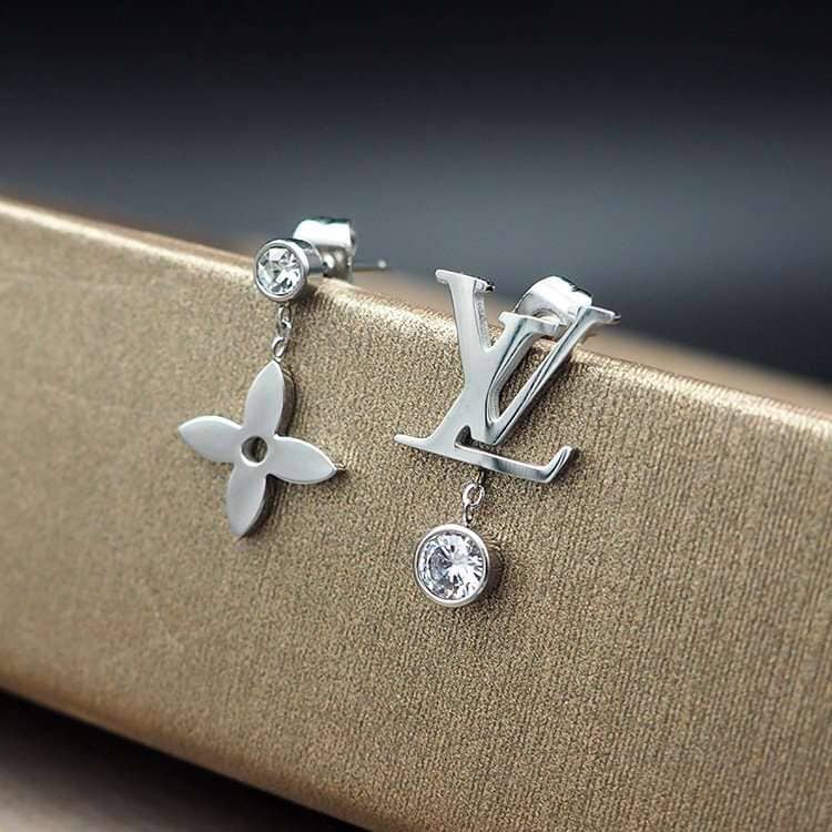 High Quality L0vis Vvtt0n Earring