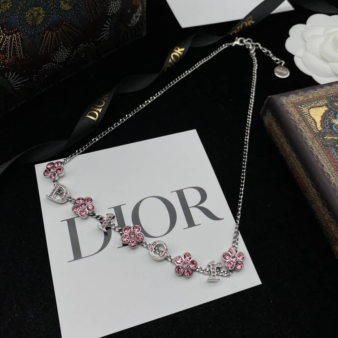 Top Quality Chr1st1an D10r Necklace