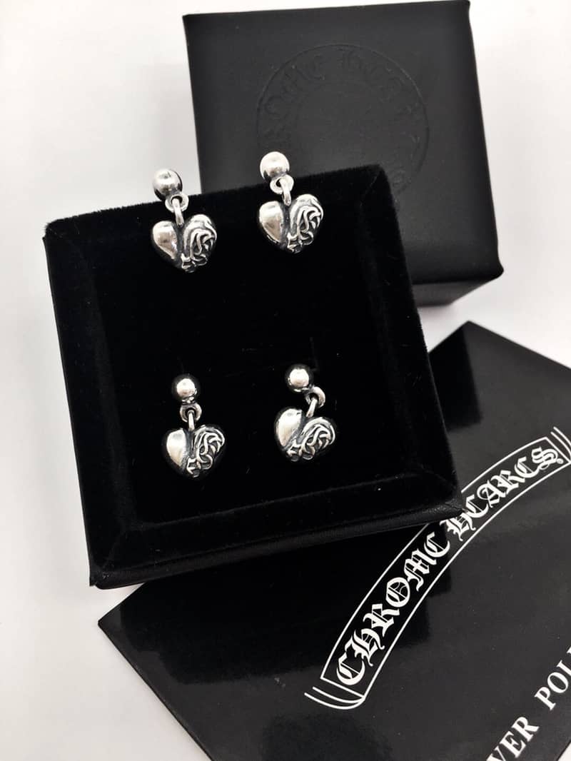 Designer Ch*0me He**ts Classic Earring