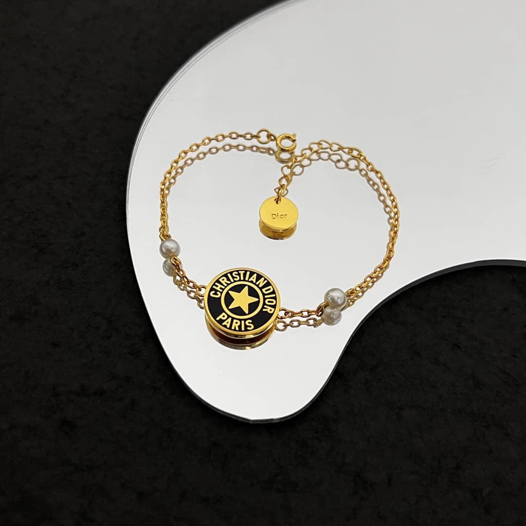 Knockoff Chr1st1an D10r Logo Bracelet