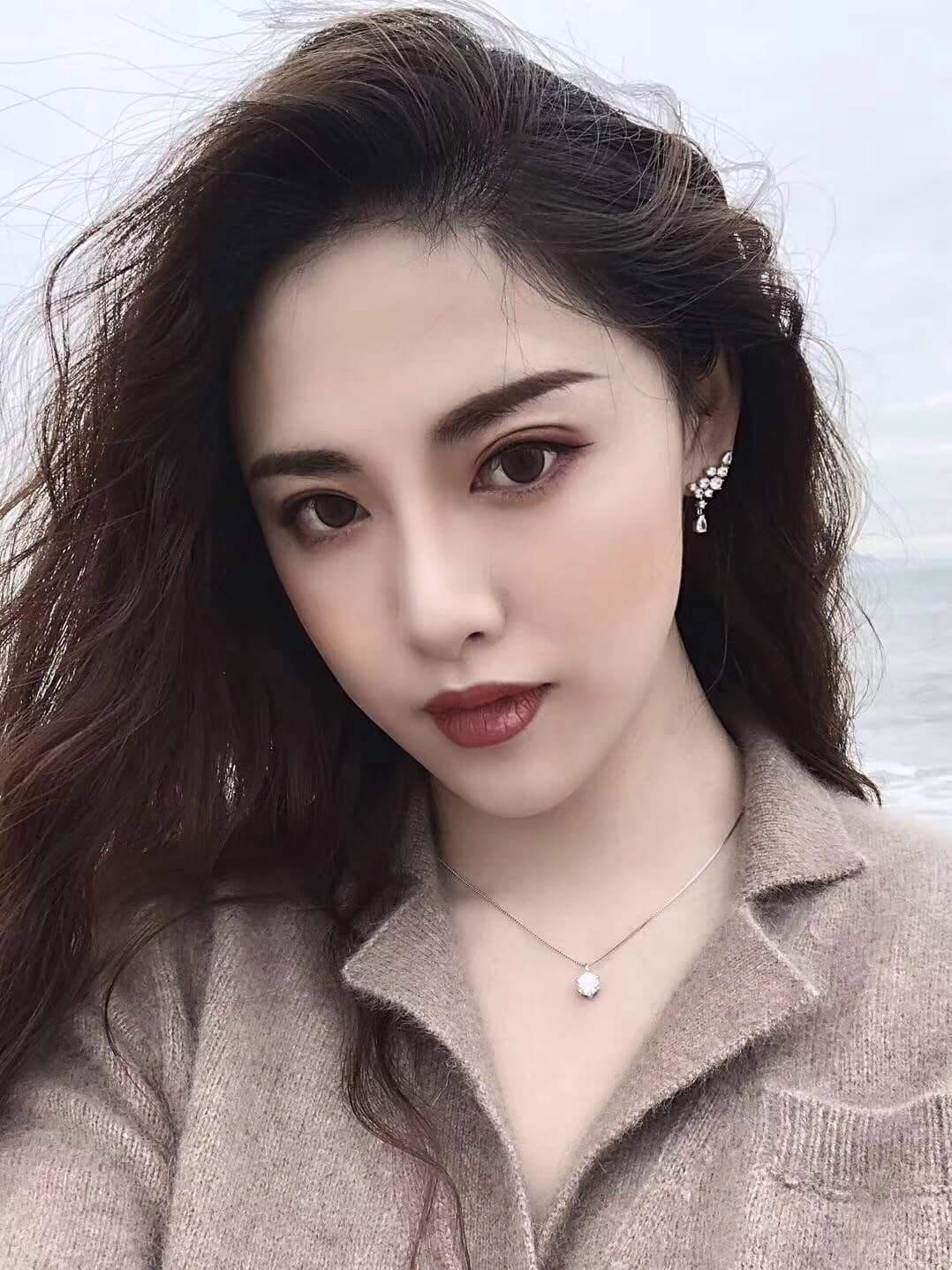 T*f*ny Necklace First Copy