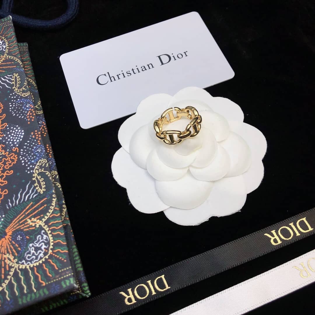 Designer Chr1st1an D10r Classic Ring