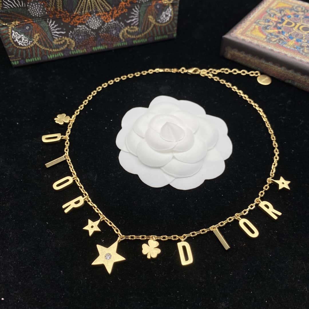 Luxury Chr1st1an D10r Classic AAA+ Necklace