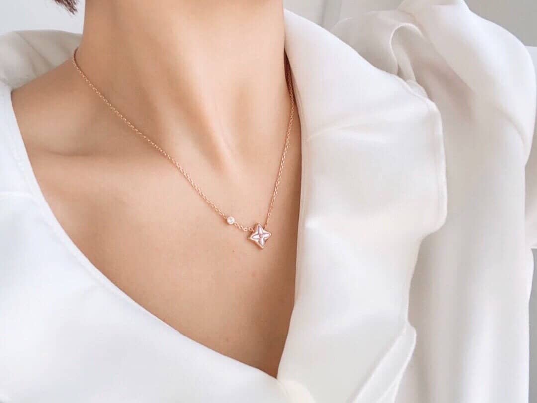 High Quality L0vis Vvtt0n Necklace