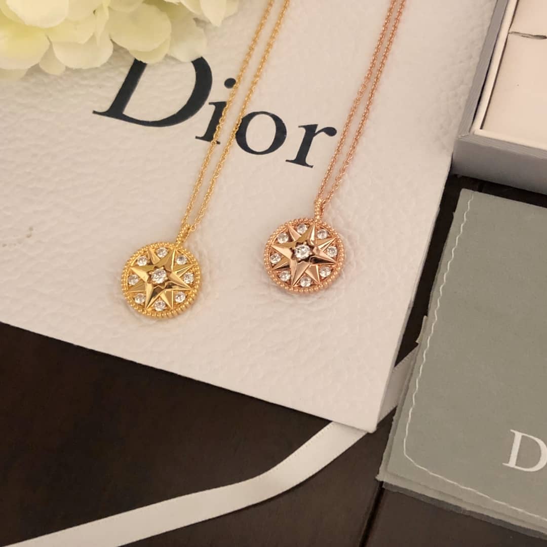 Best Chr1st1an D10r Classic Necklace