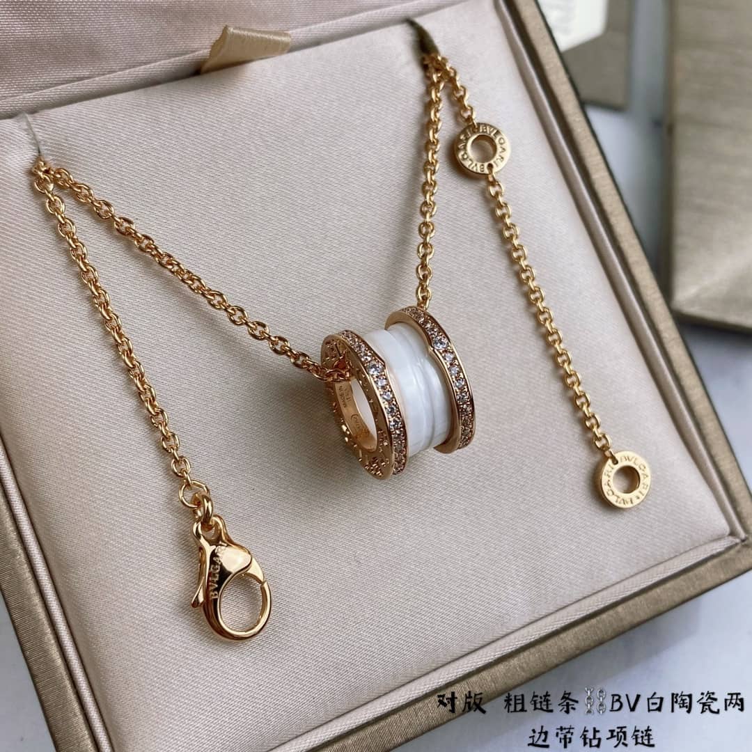 7 Star Bv1g*ai Necklace