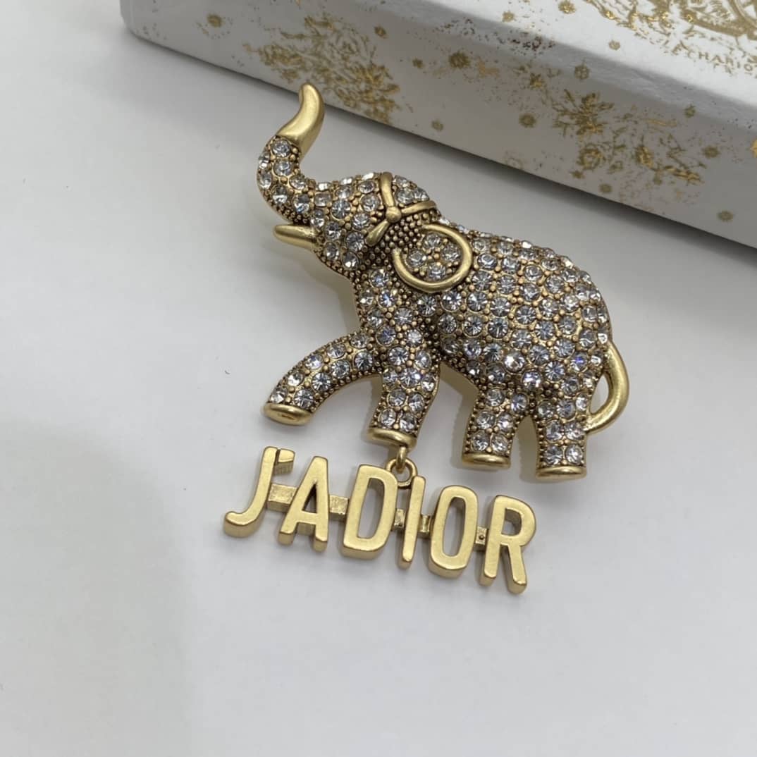 Best Chr1st1an D10r Classic Brooch