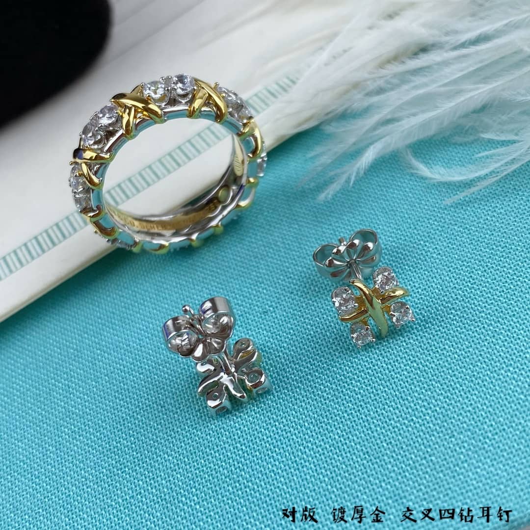 Best T*f*ny Classic Earring