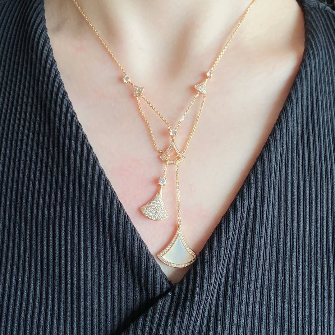 Fake Bv1g*ai Logo Necklace