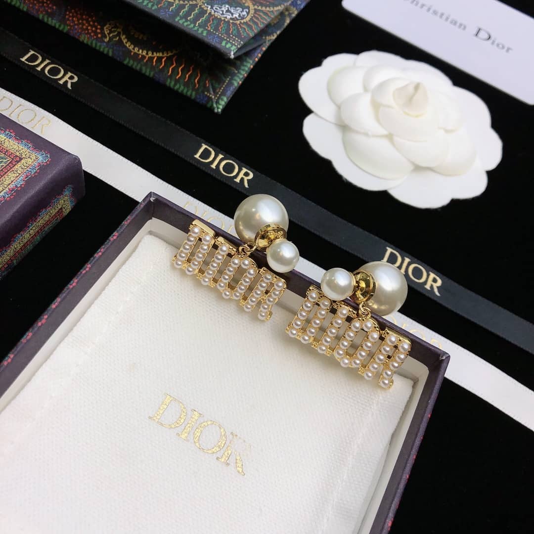 Knockoff Chr1st1an D10r Logo Earring