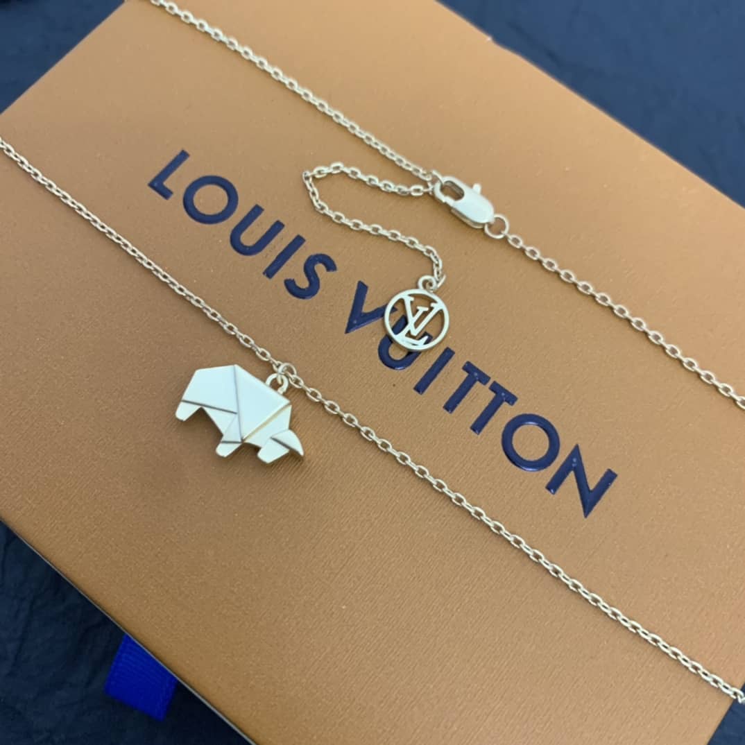 7 Star L0vis Vvtt0n Necklace