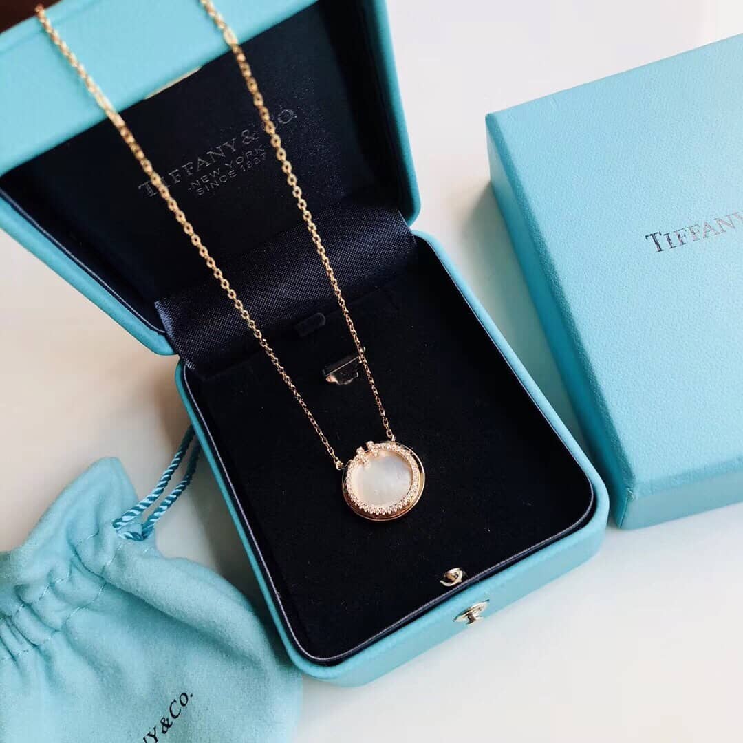 7 Star T*f*ny Necklace