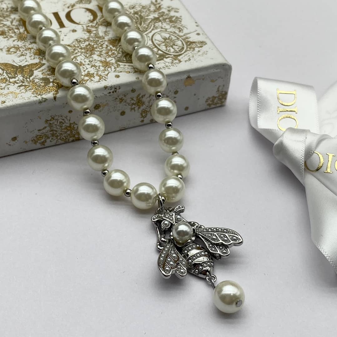 Best Chr1st1an D10r Classic Necklace