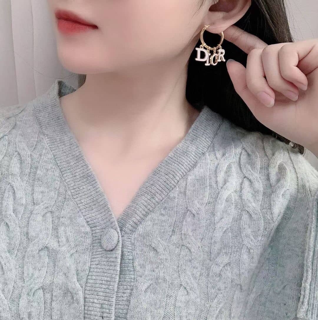 Best Chr1st1an D10r Classic Earring