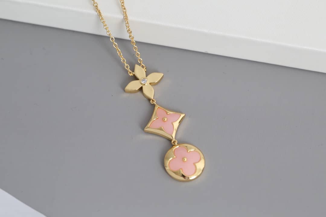 Fake L0vis Vvtt0n Logo Necklace