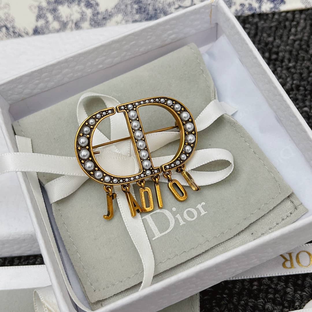 Cheap Chr1st1an D10r Brooch