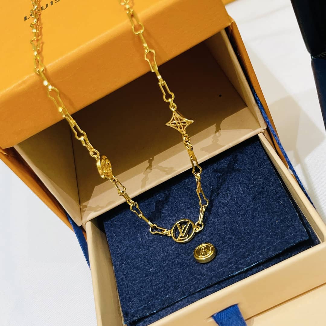 Wholesale L0vis Vvtt0n AAA+ Necklace